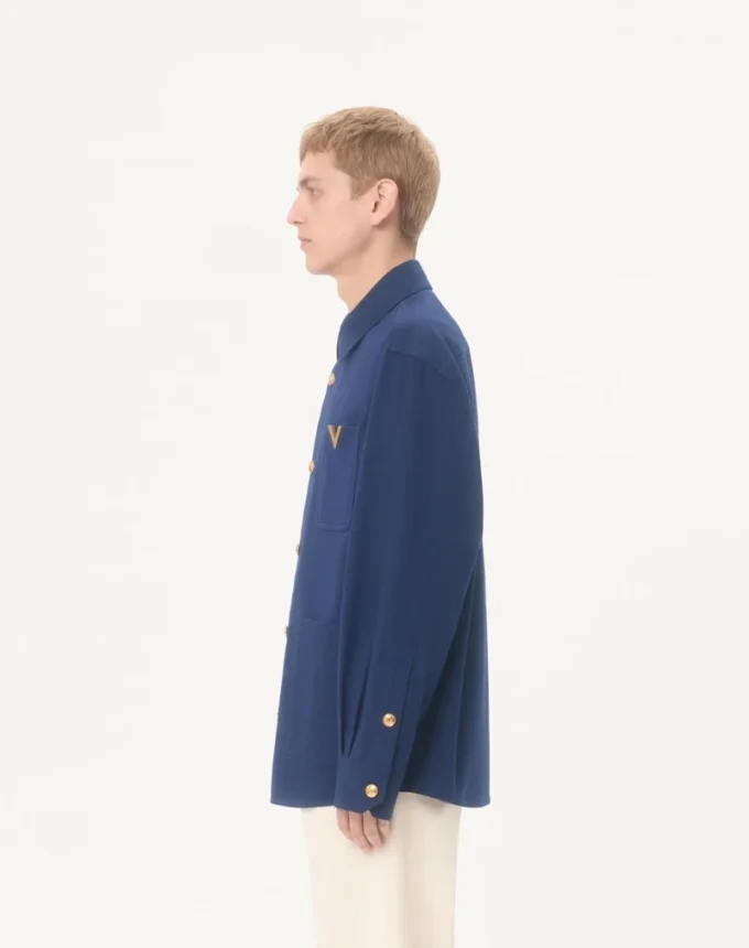 Valentino Baumwoll-Gabardine-Hemdjacke mit VGold Valentino Baumwoll-Gabardine-Hemdjacke mit VGold