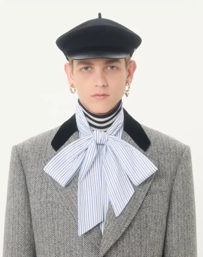 Valentino Einreihige Wolljacke mit Chevron-Muster Valentino Einreihige Wolljacke mit Chevron-Muster