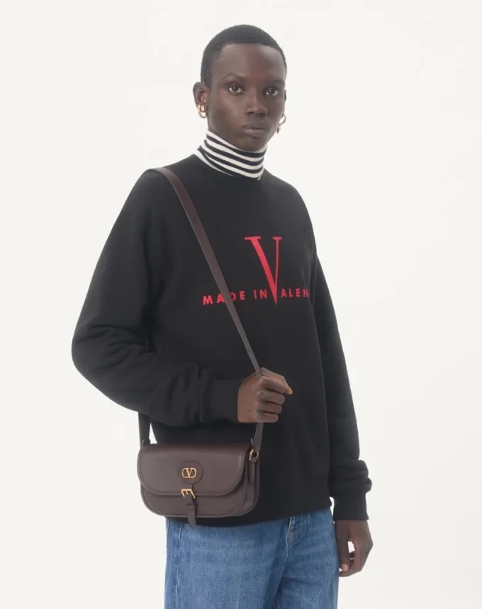 Valentino Baumwoll-Sweatshirt mit Rundhalsausschnitt und „Made In Valentino”-Print Valentino Baumwoll-Sweatshirt mit Rundhalsausschnitt und „Made In Valentino”-Print