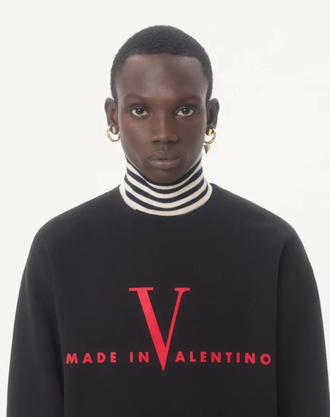 Valentino Baumwoll-Sweatshirt mit Rundhalsausschnitt und „Made In Valentino”-Print Valentino Baumwoll-Sweatshirt mit Rundhalsausschnitt und „Made In Valentino”-Print
