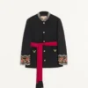 Valentino bestickte Jacke mit Gürtel aus Wollgabardine mit VGold Valentino bestickte Jacke mit Gürtel aus Wollgabardine mit VGold