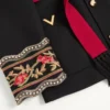 Valentino bestickte Jacke mit Gürtel aus Wollgabardine mit VGold Valentino bestickte Jacke mit Gürtel aus Wollgabardine mit VGold