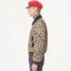 Valentino Bomberjacke aus drapierter Wolle mit VGold auf den Seitentaschen Valentino Bomberjacke aus drapierter Wolle mit VGold auf den Seitentaschen