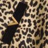 Valentino Bomberjacke aus drapierter Wolle mit VGold auf den Seitentaschen Valentino Bomberjacke aus drapierter Wolle mit VGold auf den Seitentaschen
