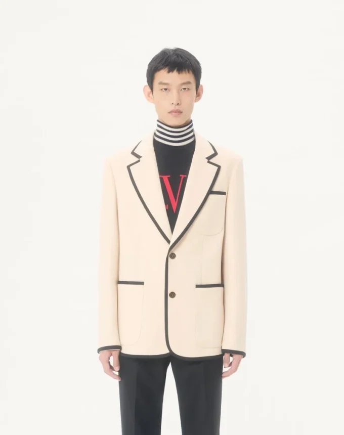 Valentino Einreihige Jacke aus Wollgabardine Valentino Einreihige Jacke aus Wollgabardine