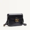Valentino Garavani 9To5 Schultertasche aus glattem Kalbsleder Valentino Garavani 9To5 Schultertasche aus glattem Kalbsleder