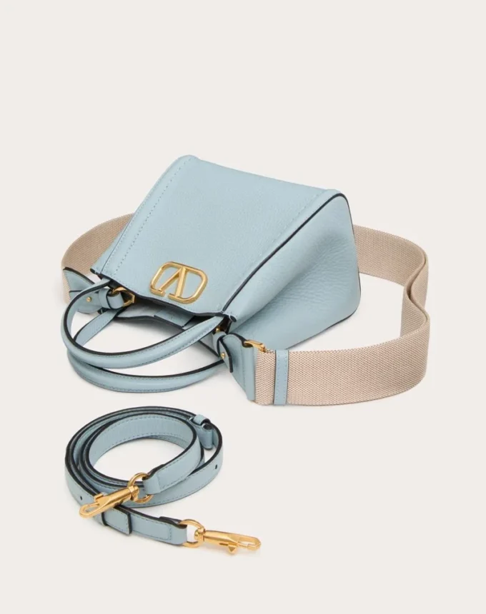 Valentino Garavani Alltime Kleine Handtasche aus genarbtem Kalbsleder Valentino Garavani Alltime Kleine Handtasche aus genarbtem Kalbsleder