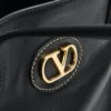 Valentino Garavani Antibes Medium Ledertasche Valentino Garavani Antibes Medium Ledertasche