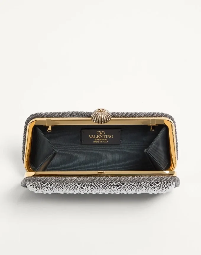 Valentino Garavani Carry Secrets Minaudiere mit Strasssteinen Valentino Garavani Carry Secrets Minaudiere mit Strasssteinen