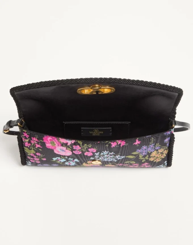 Valentino Garavani DeVain Kleine Umhängetasche aus Moiré-Papier mit Blumenmuster Valentino Garavani DeVain Kleine Umhängetasche aus Moiré-Papier mit Blumenmuster