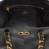 Valentino Garavani Laseine Kleine Einkaufstasche aus Nappaleder mit Chevron-Muster Valentino Garavani Laseine Kleine Einkaufstasche aus Nappaleder mit Chevron-Muster