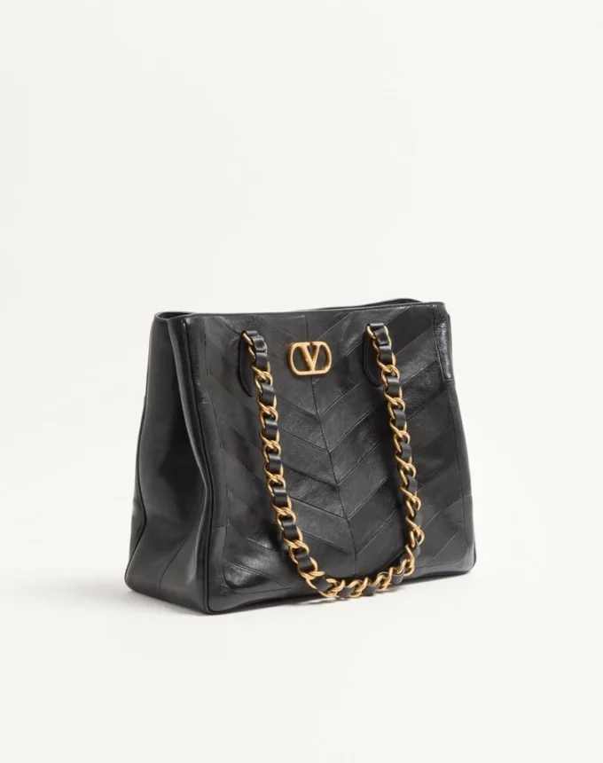 Valentino Garavani Laseine Shopping Bag aus Nappaleder mit Chevron-Muster Valentino Garavani Laseine Shopping Bag aus Nappaleder mit Chevron-Muster