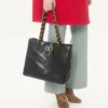 Valentino Garavani Laseine Shopping Bag aus Nappaleder mit Chevron-Muster Valentino Garavani Laseine Shopping Bag aus Nappaleder mit Chevron-Muster