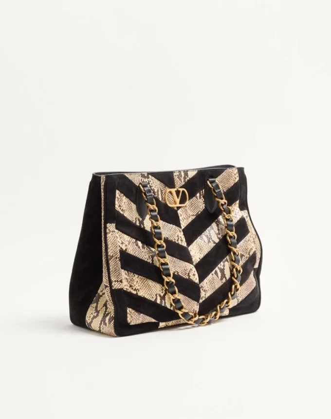 Valentino Garavani Laseine Shopping Bag aus Pythonleder und Wildleder mit Chevron-Muster Valentino Garavani Laseine Shopping Bag aus Pythonleder und Wildleder mit Chevron-Muster