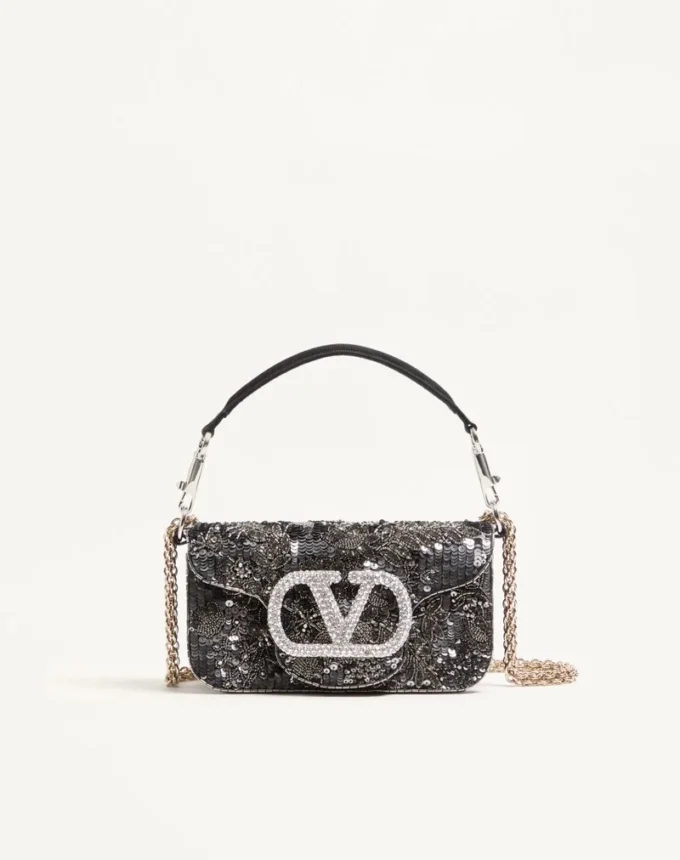Valentino Garavani Locò Kleine bestickte Umhängetasche mit Juwelenlogo Valentino Garavani Locò Kleine bestickte Umhängetasche mit Juwelenlogo