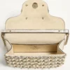 Valentino Garavani Locò Kleine Umhängetasche mit gesticktem Juwelenlogo Valentino Garavani Locò Kleine Umhängetasche mit gesticktem Juwelenlogo
