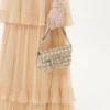 Valentino Garavani Locò Kleine Umhängetasche mit gesticktem Juwelenlogo Valentino Garavani Locò Kleine Umhängetasche mit gesticktem Juwelenlogo