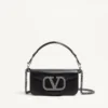 Valentino Garavani Locò Kleine Umhängetasche mit Juwelenlogo Valentino Garavani Locò Kleine Umhängetasche mit Juwelenlogo