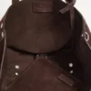 Valentino Garavani Medium Nellcôte Shopping Bag aus Wildleder Valentino Garavani Medium Nellcôte Shopping Bag aus Wildleder