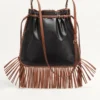 Valentino Garavani Nellcôte Alice bestickte Tasche mit Fransen Valentino Garavani Nellcôte Alice bestickte Tasche mit Fransen