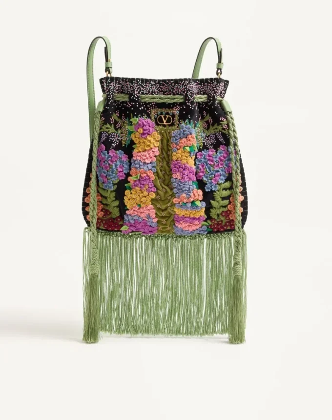 Valentino Garavani Nellcôte Alice bestickte Tasche mit Fransen Valentino Garavani Nellcôte Alice bestickte Tasche mit Fransen