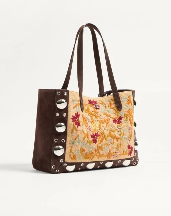 Valentino Garavani Nellcôte Medium bestickte Einkaufstasche Valentino Garavani Nellcôte Medium bestickte Einkaufstasche