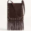 Valentino Garavani Nellcôte Schultertasche aus Wildleder mit Fransen Valentino Garavani Nellcôte Schultertasche aus Wildleder mit Fransen
