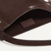Valentino Garavani Nellcôte Schultertasche aus Wildleder mit Fransen Valentino Garavani Nellcôte Schultertasche aus Wildleder mit Fransen