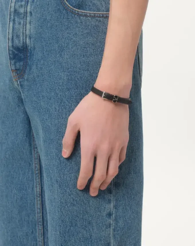 Valentino Garavani Ovalette Armband aus Kalbsleder Valentino Garavani Ovalette Armband aus Kalbsleder
