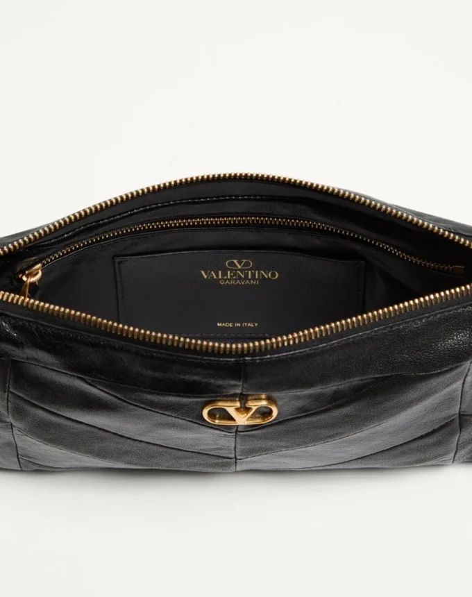 Valentino Garavani Panthea Kleine Schultertasche aus Nappaleder mit Chevron-Muster Valentino Garavani Panthea Kleine Schultertasche aus Nappaleder mit Chevron-Muster