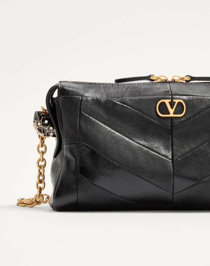Valentino Garavani Panthea Kleine Schultertasche aus Nappaleder mit Chevron-Muster Valentino Garavani Panthea Kleine Schultertasche aus Nappaleder mit Chevron-Muster
