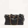 Valentino Garavani Panthea Schultertasche aus Nappaleder mit Chevron-Muster Valentino Garavani Panthea Schultertasche aus Nappaleder mit Chevron-Muster