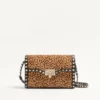 Valentino Garavani Rockstud kleine Umhängetasche aus Kalbsleder mit Pony-Effekt und Animal-Print Valentino Garavani Rockstud kleine Umhängetasche aus Kalbsleder mit Pony-Effekt und Animal-Print