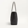 Valentino Garavani Rockstud Shopping Bag aus genarbtem Kalbsleder Valentino Garavani Rockstud Shopping Bag aus genarbtem Kalbsleder