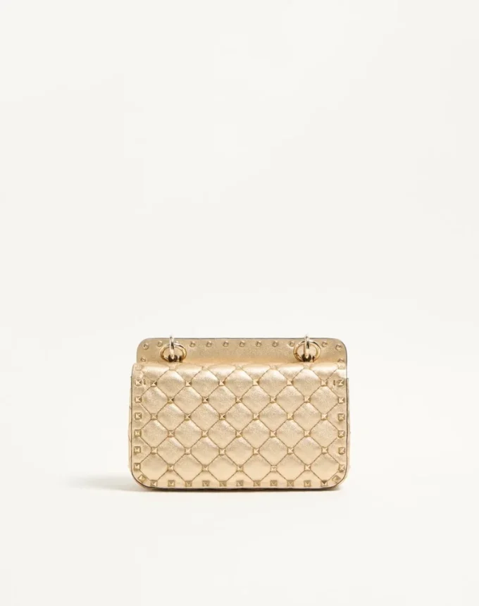 Valentino Garavani Rockstud Spike Kleine laminierte Nappa-Tasche Valentino Garavani Rockstud Spike Kleine laminierte Nappa-Tasche