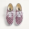 Valentino Garavani und Vans Low-Top-Sneaker aus Stoff mit VLogo-Schachbrettmuster Valentino Garavani und Vans Low-Top-Sneaker aus Stoff mit VLogo-Schachbrettmuster