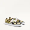 Valentino Garavani und Vans Low-Top-Sneaker aus Stoff mit VLogo-Schachbrettmuster und Le Chat De La Maison-Print Valentino Garavani und Vans Low-Top-Sneaker aus Stoff mit VLogo-Schachbrettmuster und Le Chat De La Maison-Print