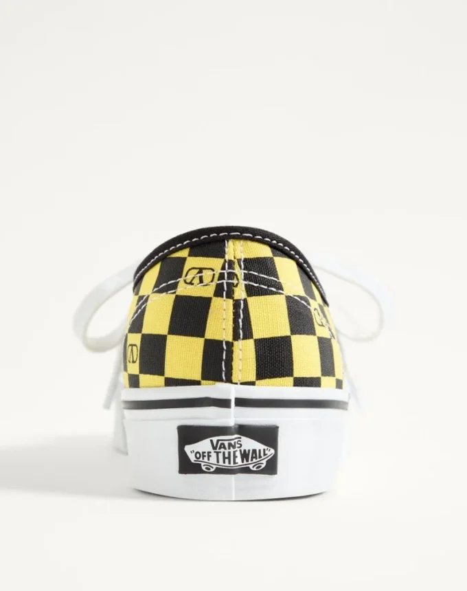 Valentino Garavani und Vans Low-Top-Sneaker aus Stoff mit VLogo-Schachbrettmuster und Le Chat De La Maison-Print Valentino Garavani und Vans Low-Top-Sneaker aus Stoff mit VLogo-Schachbrettmuster und Le Chat De La Maison-Print