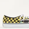 Valentino Garavani und Vans Low-Top-Sneaker aus Stoff mit VLogo-Schachbrettmuster und Le Chat De La Maison-Print Valentino Garavani und Vans Low-Top-Sneaker aus Stoff mit VLogo-Schachbrettmuster und Le Chat De La Maison-Print