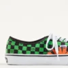 Valentino Garavani und Vans Low-Top-Stoff-Sneaker mit VLogo-Schachbrettmuster und tropischem Blattmuster Valentino Garavani und Vans Low-Top-Stoff-Sneaker mit VLogo-Schachbrettmuster und tropischem Blattmuster