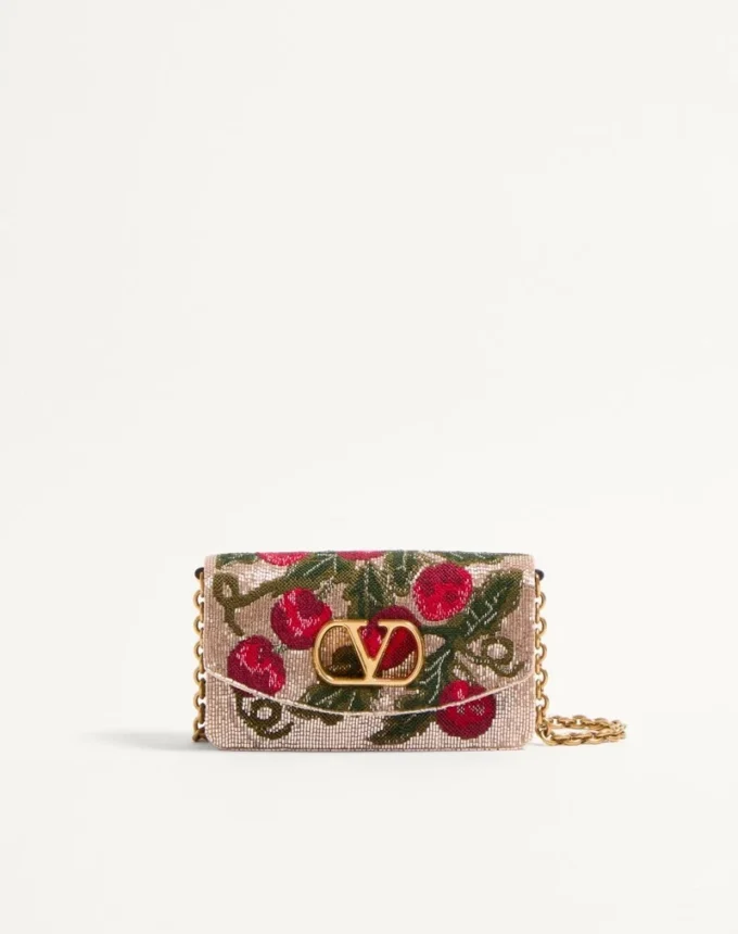 Valentino Garavani Vain bestickte Schulter-Clutch mit Cherryfic-Muster Valentino Garavani Vain bestickte Schulter-Clutch mit Cherryfic-Muster