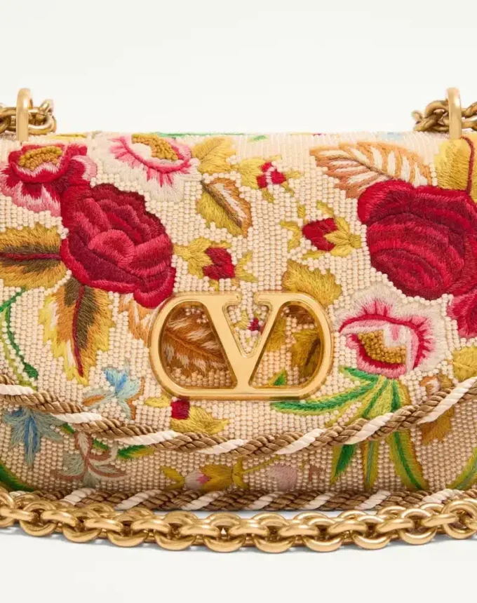 Valentino Garavani Vain Kleine bestickte Umhängetasche Valentino Garavani Vain Kleine bestickte Umhängetasche