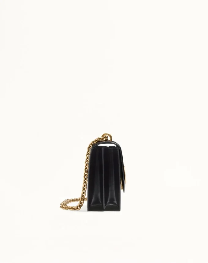 Valentino Garavani Vain Schultertasche aus glänzendem Kalbsleder Valentino Garavani Vain Schultertasche aus glänzendem Kalbsleder
