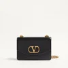Valentino Garavani Vain Schultertasche aus glänzendem Kalbsleder Valentino Garavani Vain Schultertasche aus glänzendem Kalbsleder