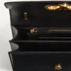 Valentino Garavani Vain Tasche mit Griff aus glänzendem Kalbsleder Valentino Garavani Vain Tasche mit Griff aus glänzendem Kalbsleder