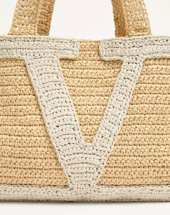 Valentino Garavani Viva Superstar Große Einkaufstasche aus Raffia Valentino Garavani Viva Superstar Große Einkaufstasche aus Raffia
