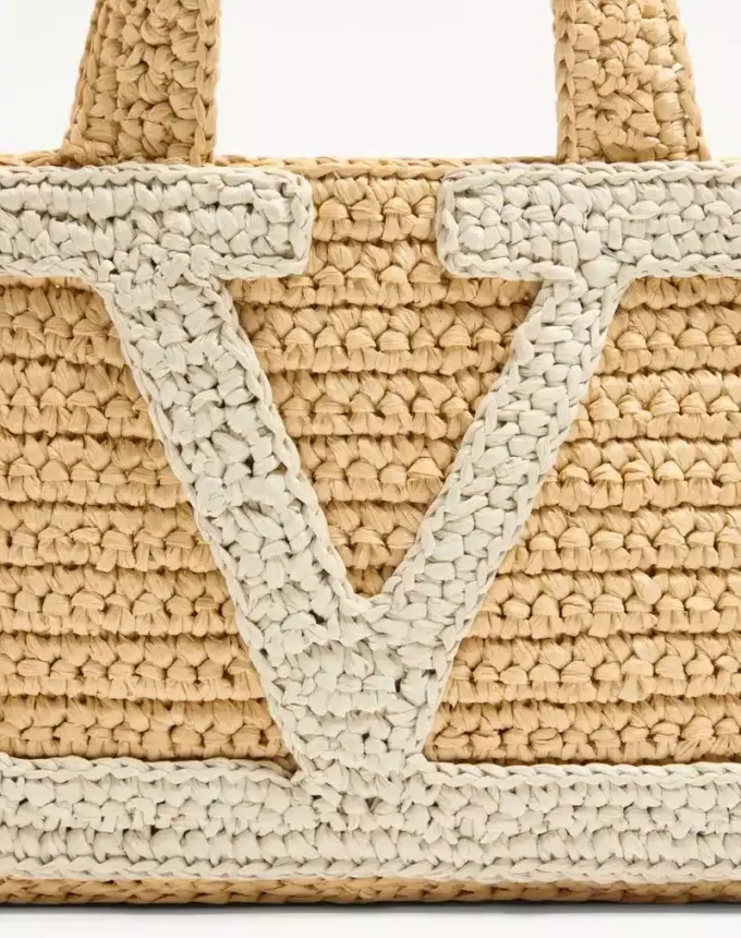 Valentino Garavani Viva Superstar Kleine Einkaufstasche aus Raffia