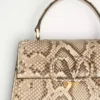 Valentino Garavani Vsling Kleine Python-Handtasche Valentino Garavani Vsling Kleine Python-Handtasche
