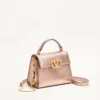 Valentino Garavani Vsling Mini-Handtasche aus laminiertem genarbtem Kalbsleder mit Juwelenlogo Valentino Garavani Vsling Mini-Handtasche aus laminiertem genarbtem Kalbsleder mit Juwelenlogo