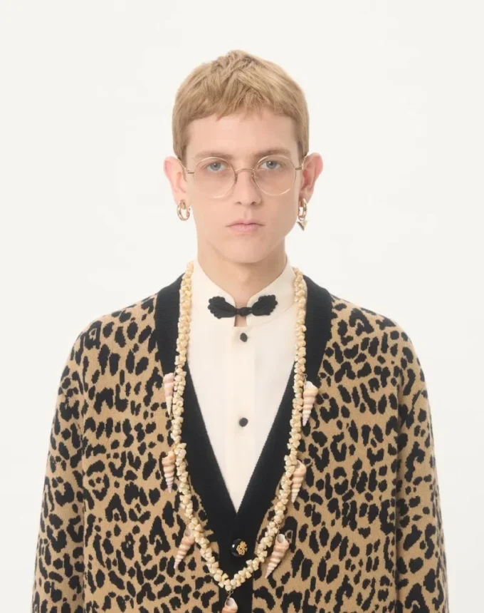 Valentino Wollcardigan mit Fauve Eclat Animal Print Jacquard Valentino Wollcardigan mit Fauve Eclat Animal Print Jacquard